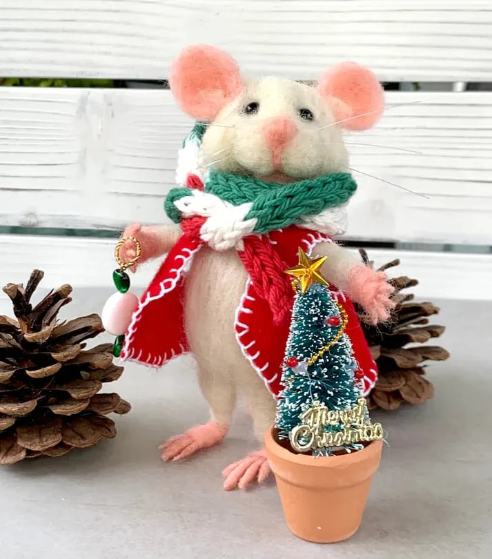 Souris de Noël en Feutrine – Poupée d'Art Fait Main (Délai : 15 Jours)