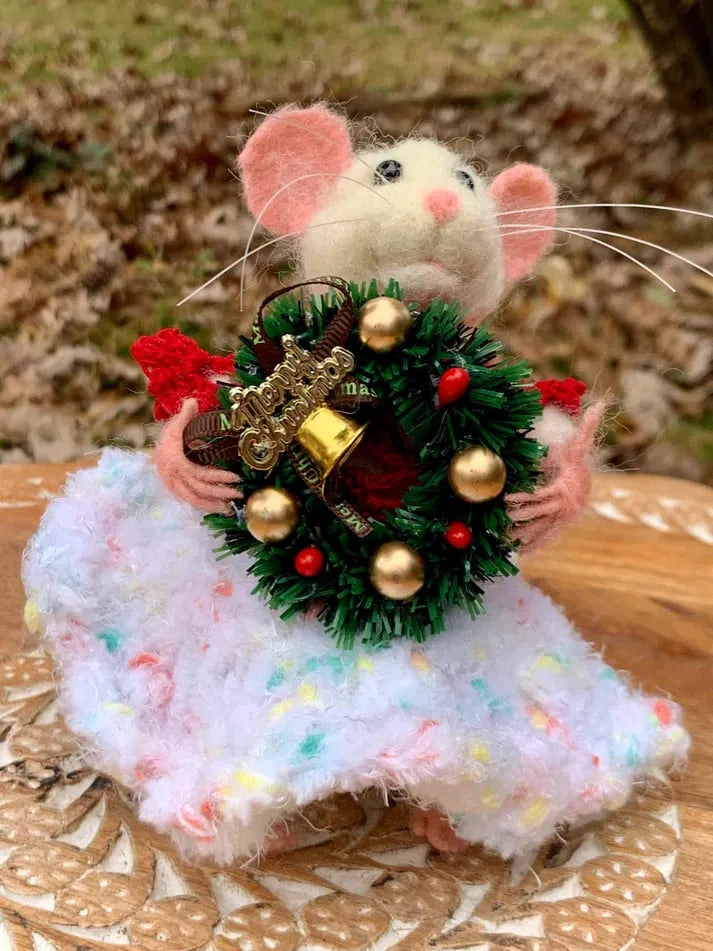 Souris de Noël en Feutrine – Poupée d'Art Fait Main (Délai : 15 Jours)
