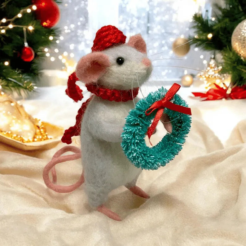 Souris de Noël en Feutrine – Poupée d'Art Fait Main (Délai : 15 Jours)