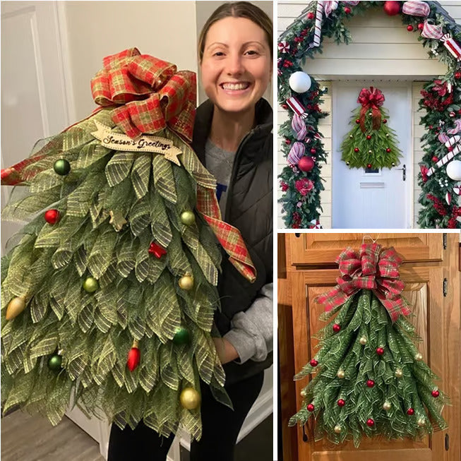 Couronne de Noël en Forme de Sapin – Faite à la Main avec Nœud Écossais