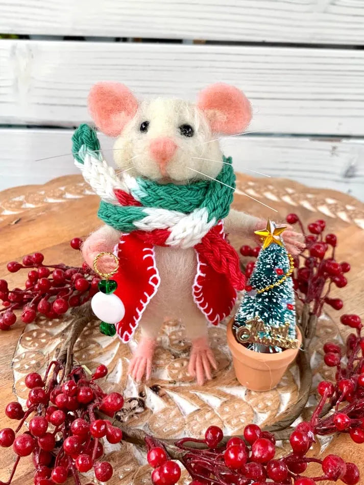 Souris de Noël en Feutrine – Poupée d'Art Fait Main (Délai : 15 Jours)